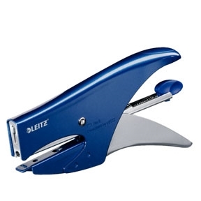 Leitz Nietmachine 5547 met 15 vellen, metallic blauw.